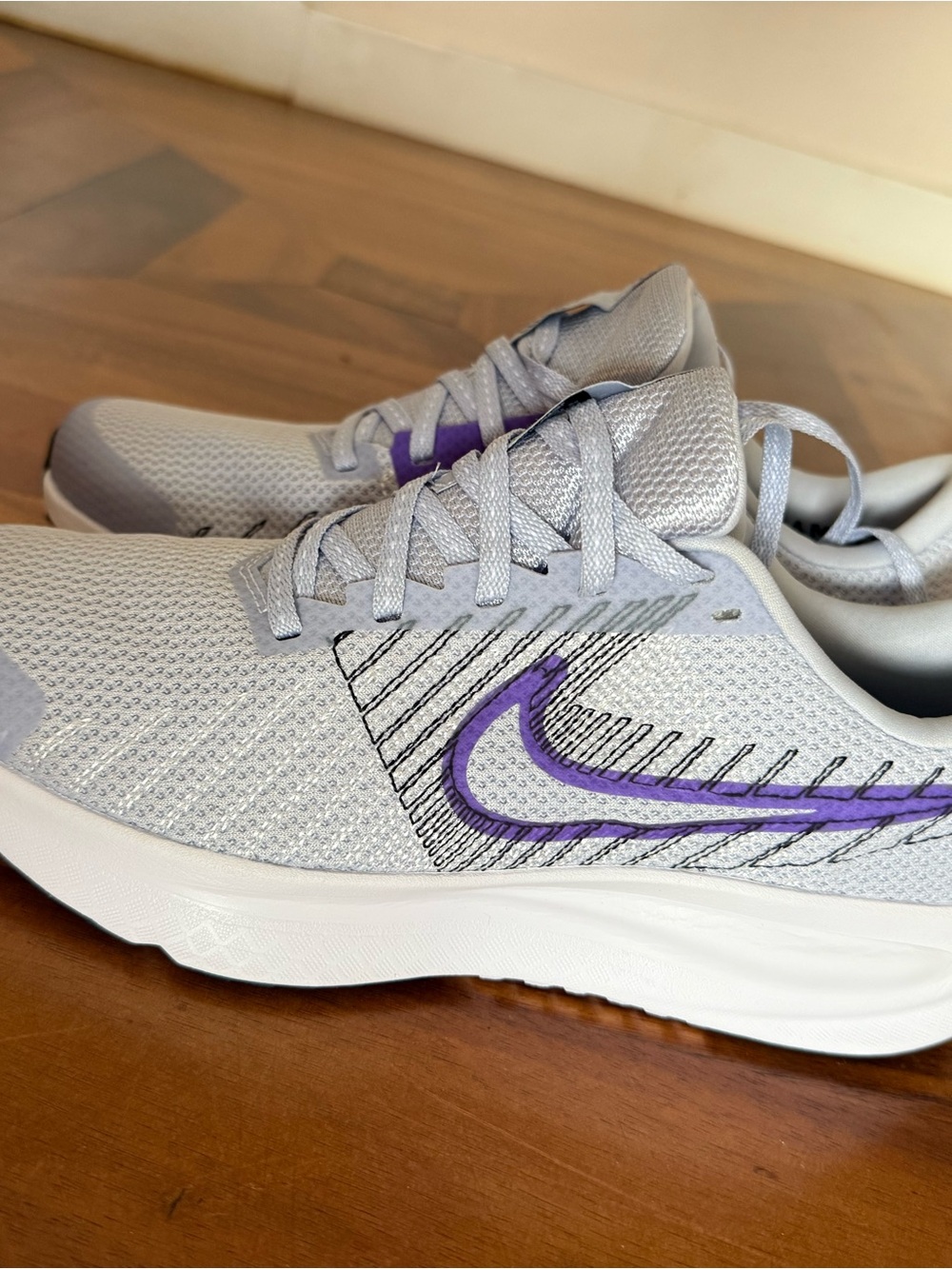 NWOT Nike Women's Lavender & Purple Defy Run Shoes - Picture 3 of 5